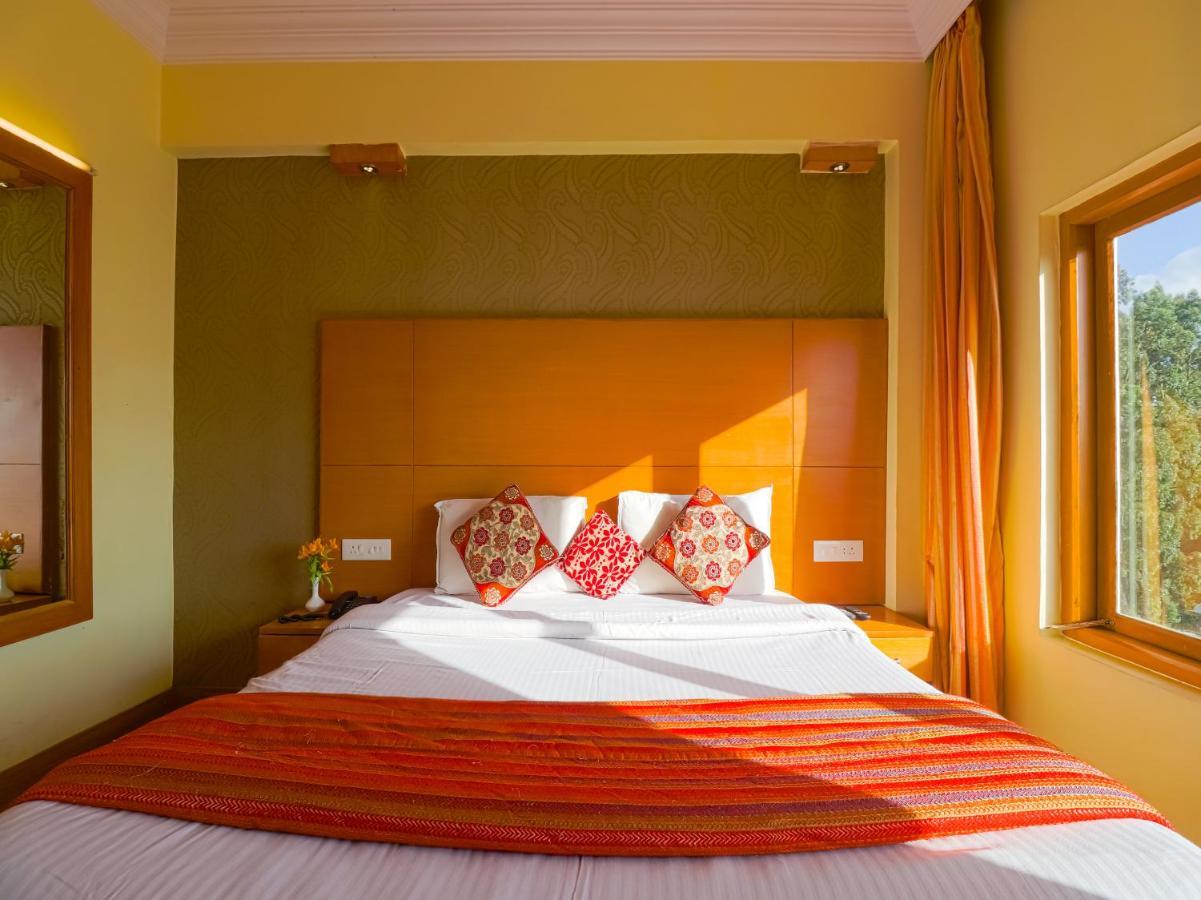 The Byke Sunshine Grand Hotell Ooty Exteriör bild